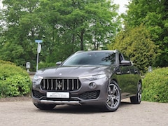 Maserati Levante - 3.0 V6 S AWD GranSport 430pk Alcantara hemel/Bower-Wilkins/Carbon