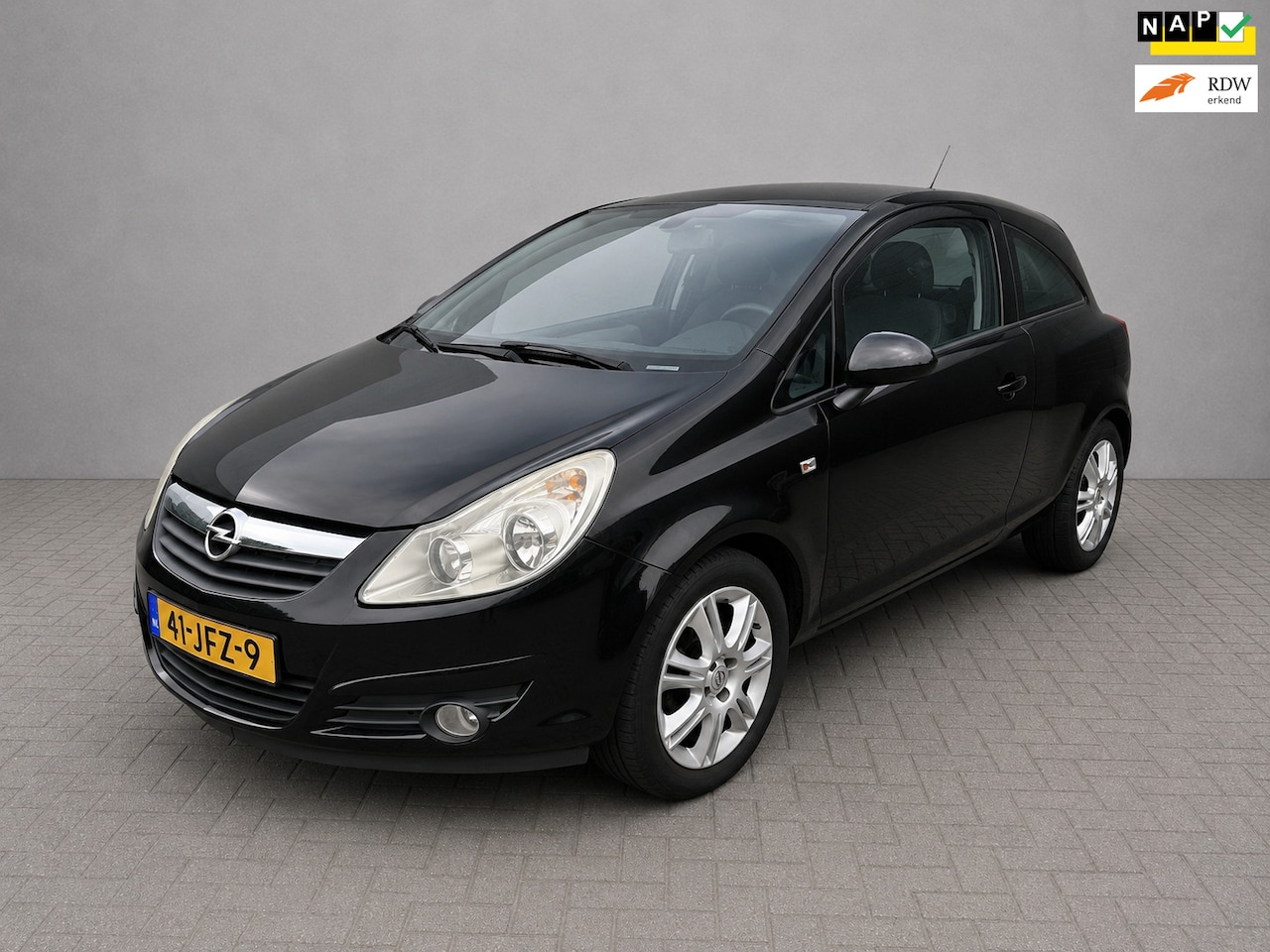 Opel Corsa - 1.4-16V Cosmo Apk tot 2027! - AutoWereld.nl