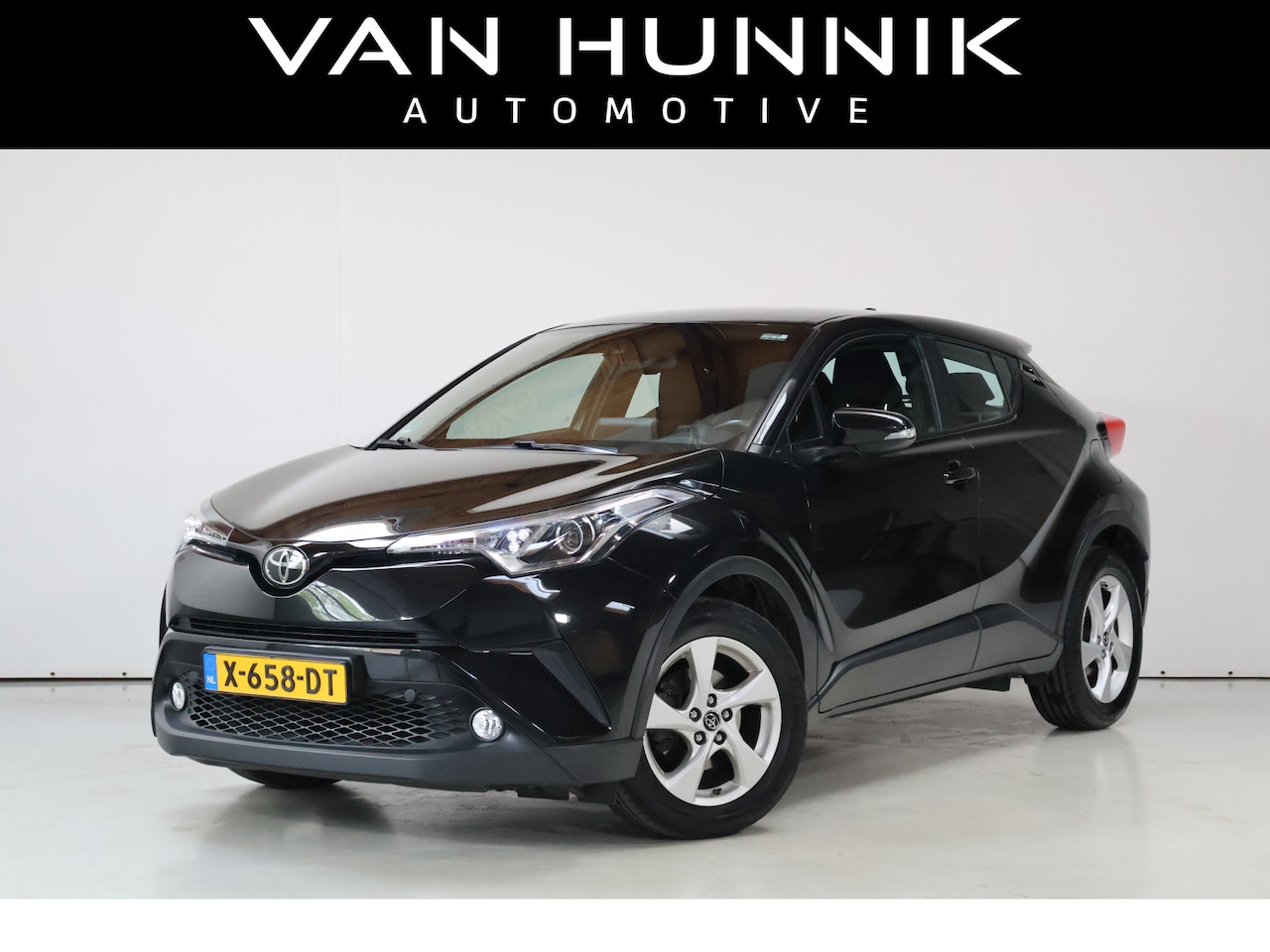 Toyota C-HR - 1.2 Dynamic | Camera | Clima | Cruise | Dealer Onderhouden - AutoWereld.nl