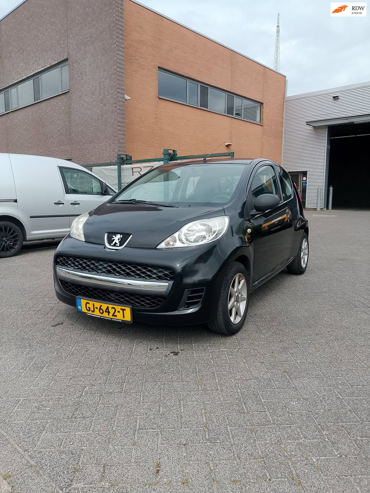 Peugeot 107 - 1.0-12V XR 1.0-12V XR - AutoWereld.nl