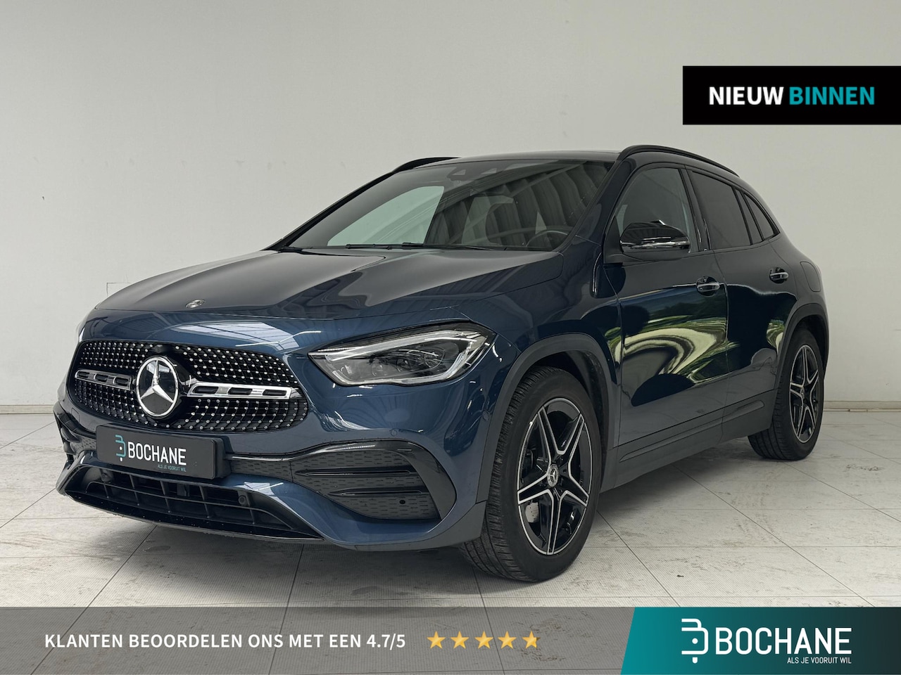 Mercedes-Benz GLA-Klasse - 200 Business Solution AMG | Trekhaak | Panoramadak | Achteruitrijcamera | Stoelverwarming - AutoWereld.nl