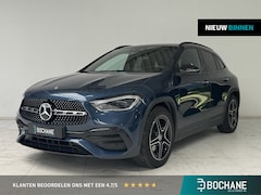Mercedes-Benz GLA-Klasse - 200 Business Solution AMG | Trekhaak | Panoramadak | Achteruitrijcamera | Stoelverwarming