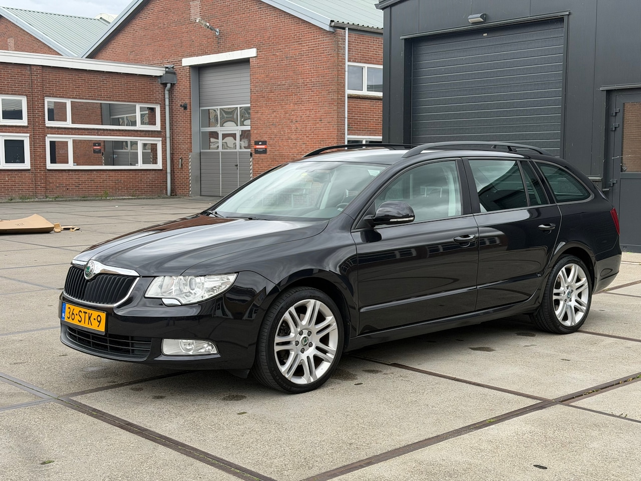 Skoda Superb Combi - 1.8 TSI Comfort DSG Cruise Navi PDC NAP - AutoWereld.nl