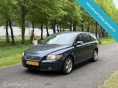 Volvo V50 - 2.4 Edition II*AUTOMAAT*ONDERHOUDEN*TREKHAAK*AIRCO