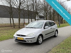 Ford Focus - 1.6-16V Trend*AUTOMAAT*AIRCO*ELEK. RAMEN