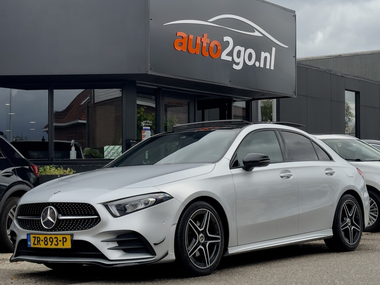 Mercedes-Benz A-klasse - 200 AUT7 AMG SOLUTION PANODAK LEDER NAVI CAMERA DIGI-DASH LED LMV PDC - AutoWereld.nl