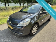 Renault Clio Estate - 1.2-16V*1E EIGENAAR*NAP*APK 07/26