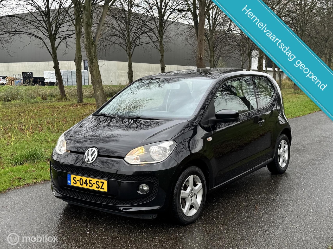 Volkswagen Up! - 1.0 take up!*PANODAK*STOELVERWARMING*NEW APK - AutoWereld.nl
