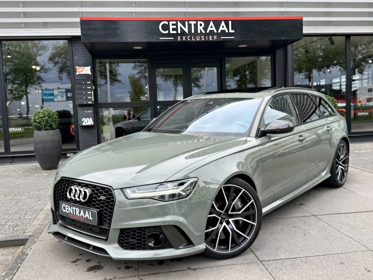 Audi RS6 - Avant 4.0 TFSI RS 6 quattro perf. ABT|Keramisch|Akra|Pano|740PK|Bosé|Keyless - AutoWereld.nl