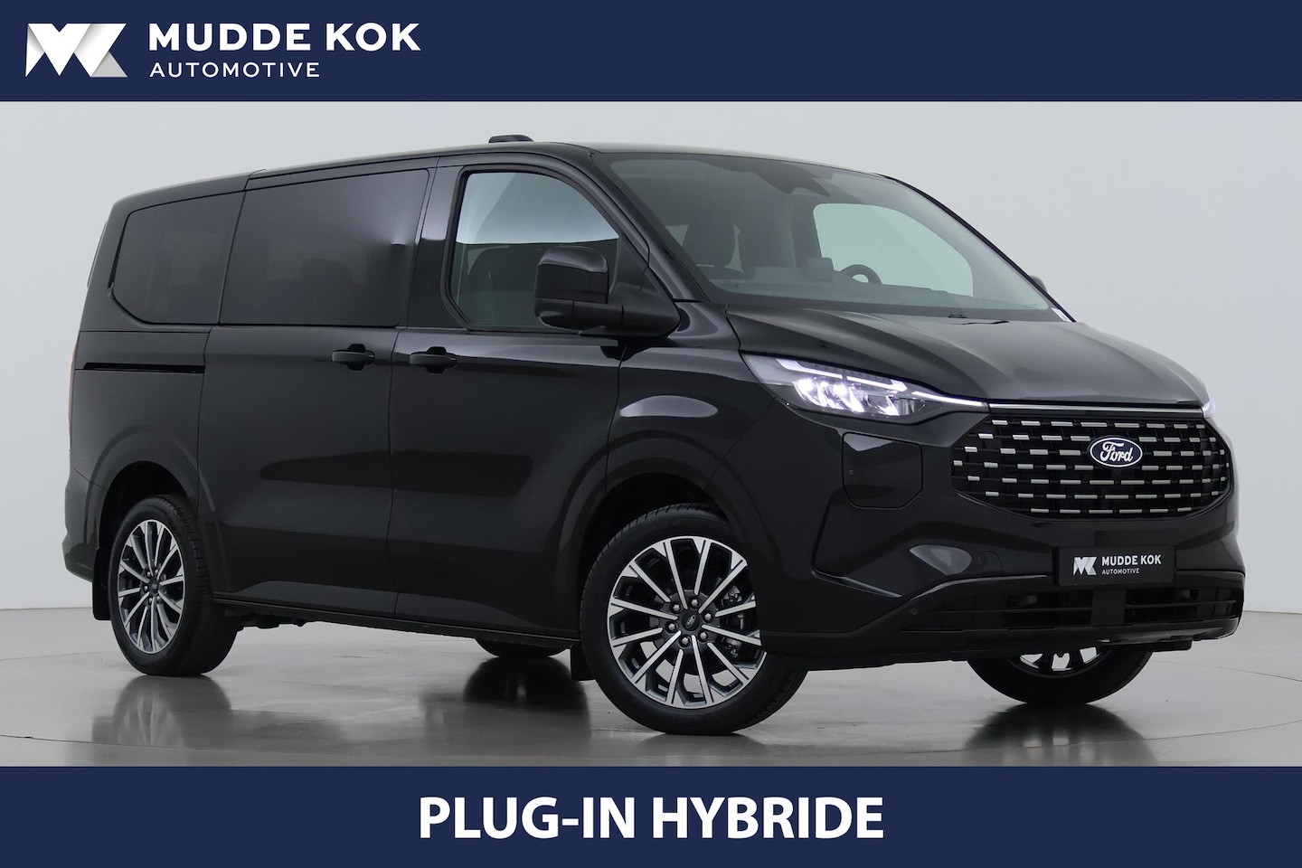 Ford Transit Custom Tourneo - 340 2.5 PHEV L1H1 Titanium X | 8P | Panoramadak | ACC | Elektrische Schuifdeuren | Trekhaa - AutoWereld.nl