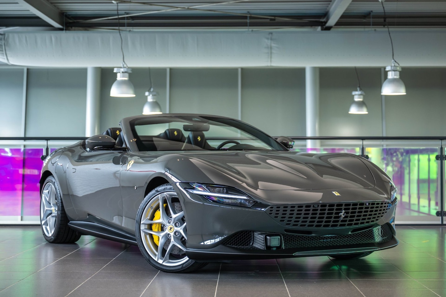 Ferrari Roma Spider - 3.9 V8 3.9 V8 - AutoWereld.nl