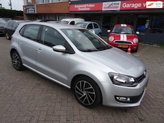Volkswagen Polo - 1.2 Easyline/Airco/Navi//LMV