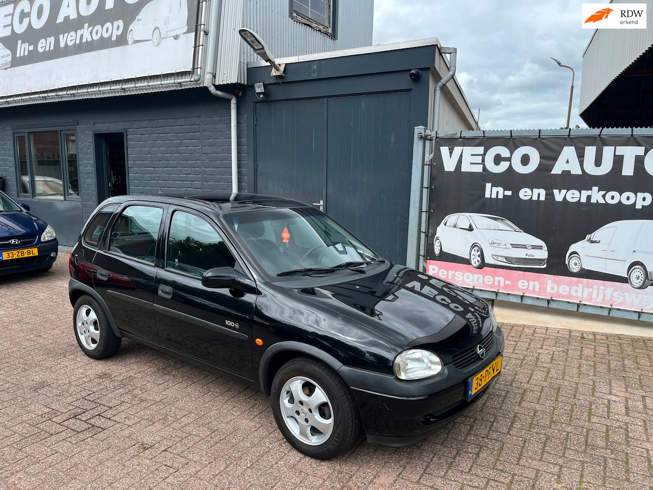 Opel Corsa - 1.2i 16V CDX apk 2027 5 deurs nette auto - AutoWereld.nl