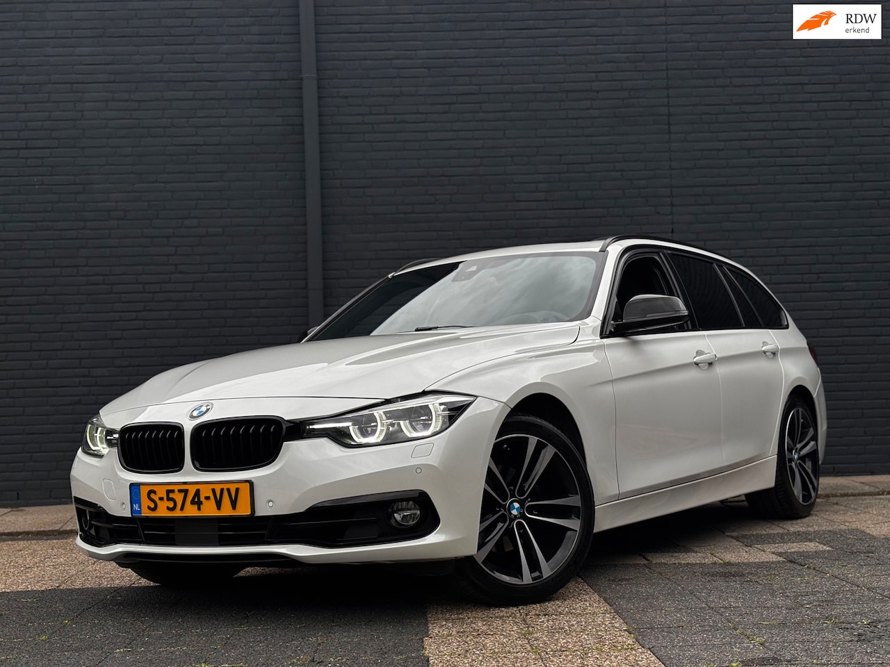 BMW 3-serie Touring - 320i xDrive M Sport Edition | Pano | HUD | Harman Kardon - AutoWereld.nl