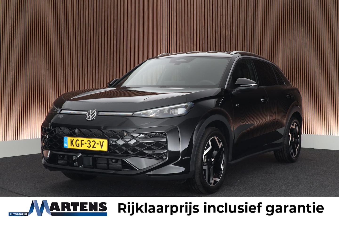 Volkswagen T-Roc - 1.5 eTsi 150pk DSG R-Line First Edition Trekhaak Camera Keyless Stoelverwarming Virtual Co - AutoWereld.nl