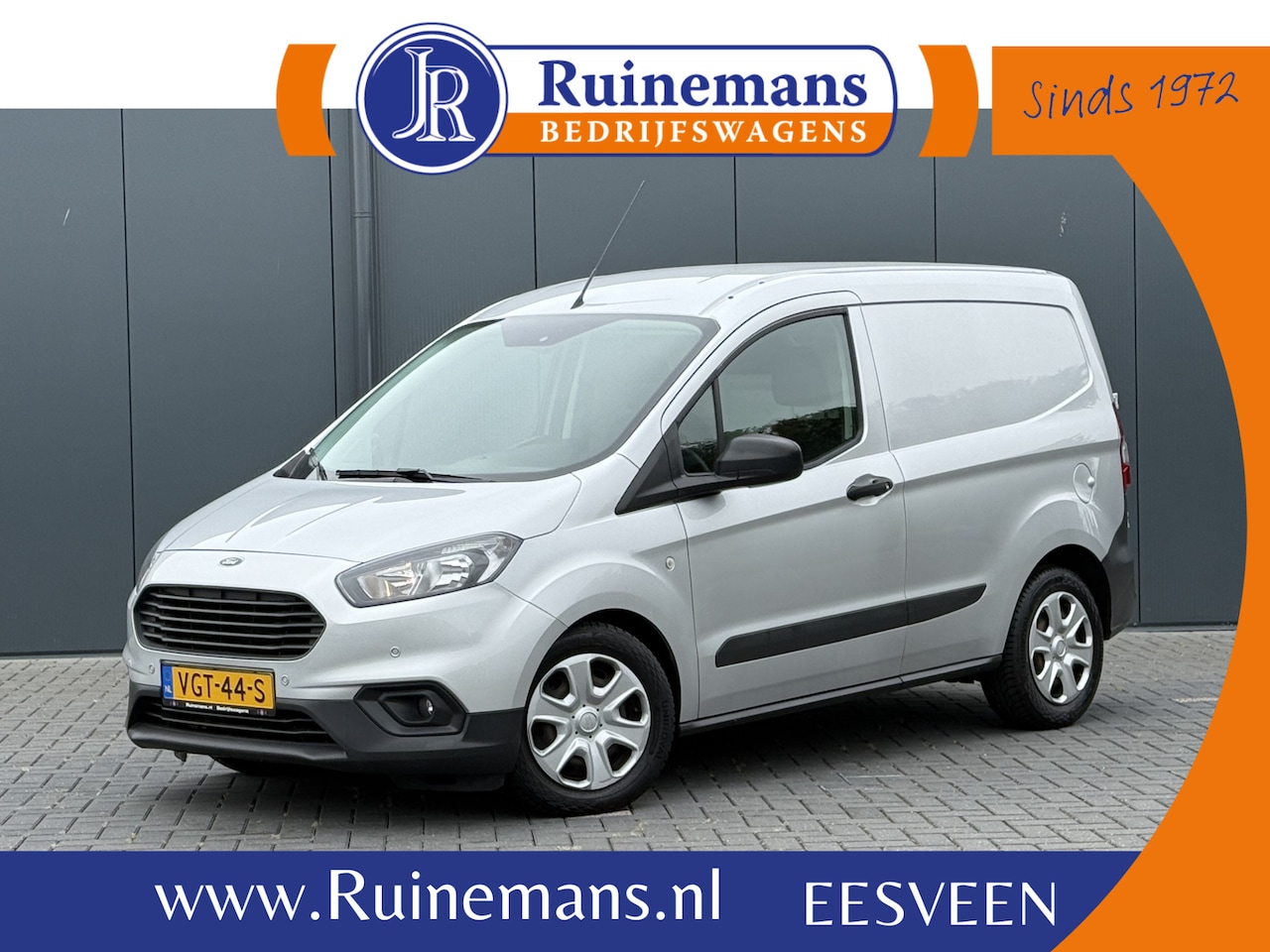Ford Transit Courier - 1.5 TDCI / 1e EIGENAAR / 23.338 KM!! / AIRCO / PDC / NAVI / DAB - AutoWereld.nl