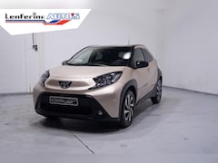 Toyota Aygo X - 1.0 VVT-i Team Deutschland Achteruitrijcamera Apple Carplay Stoelverwarming