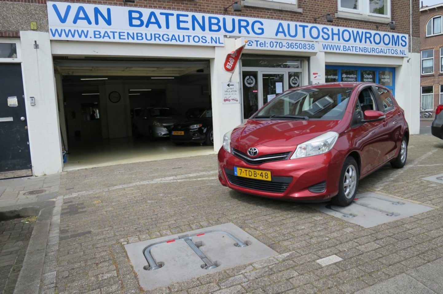 Toyota Yaris - 1.0 VVT-i Now | Carplay | Airco | 4 nieuwe All Seasons banden | Financ. v.a. € 152,- p/m - AutoWereld.nl
