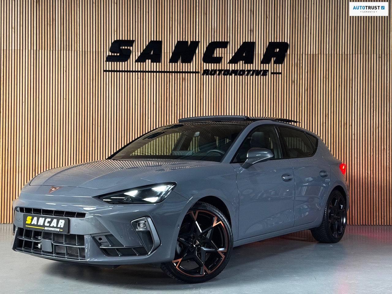 CUPRA Leon - 1.5 eTSI VZ Performance PANO|TREKHAAK|SENNHEISER|AMBIENT|ACC|19 INCH - AutoWereld.nl