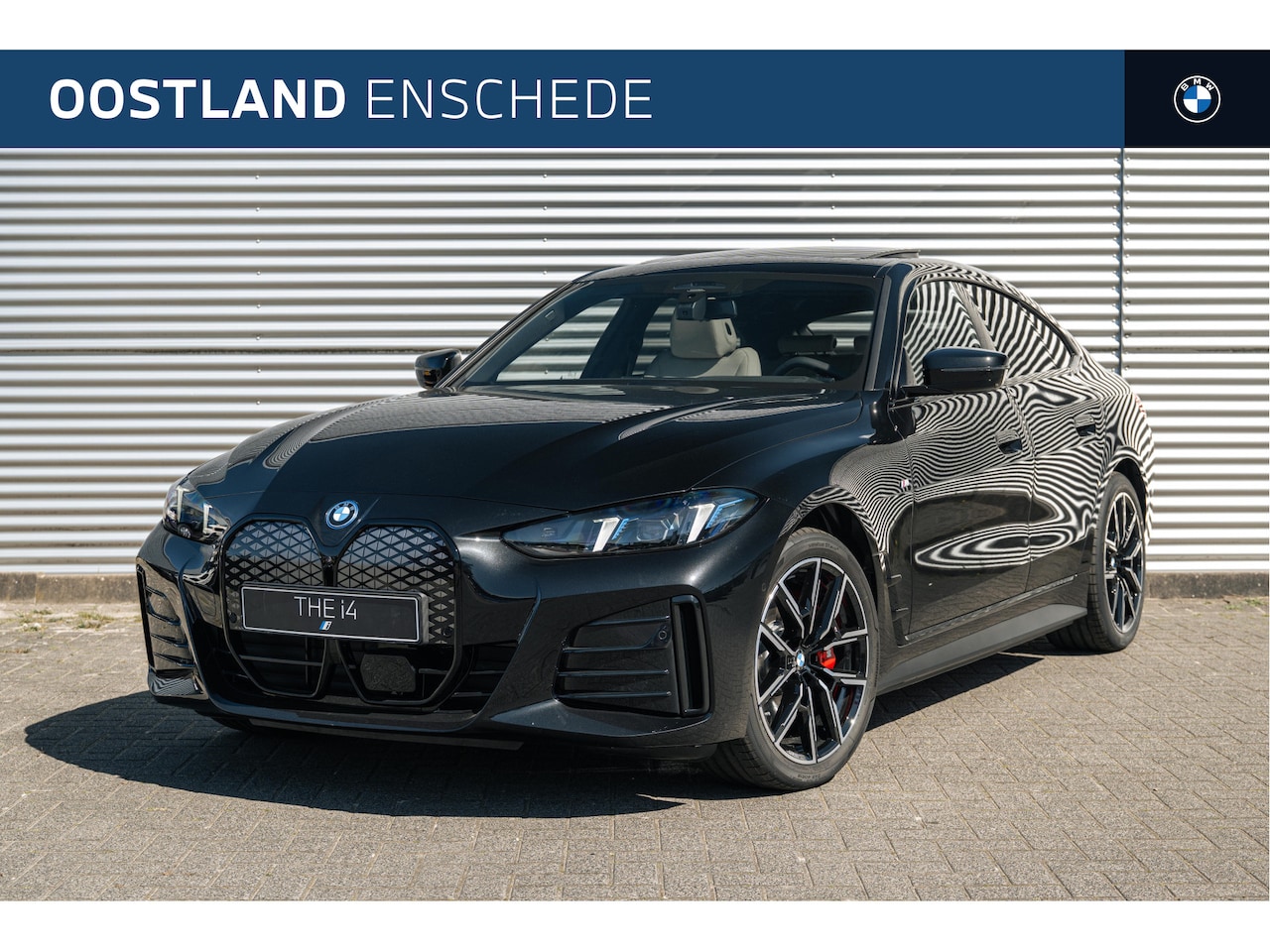 BMW i4 - eDrive35 Gran Coupé M Sport / Schuif-kanteldak / Trekhaak / Parking Assistant Plus / Adapt - AutoWereld.nl