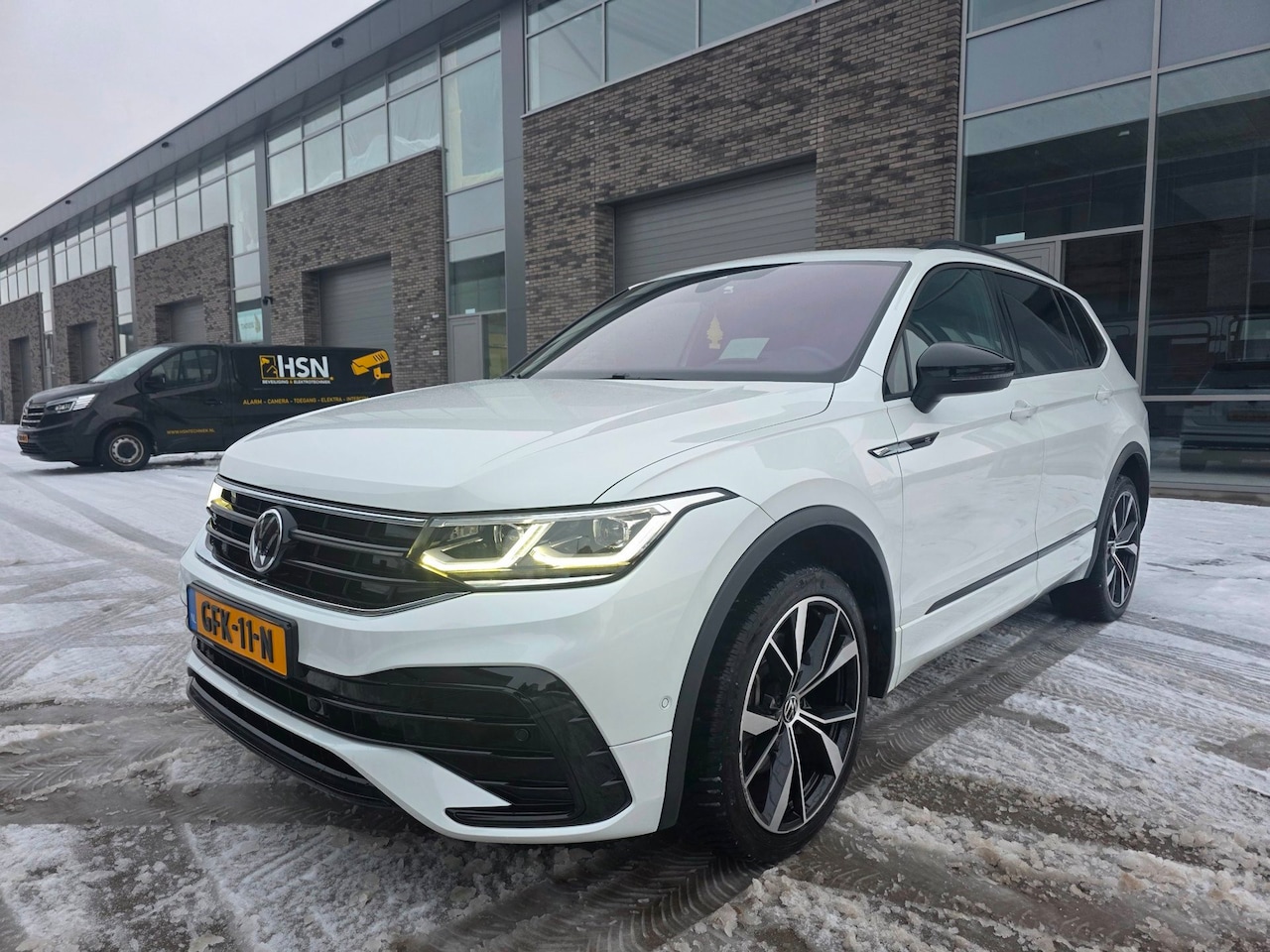 Volkswagen Tiguan Allspace - 2.0 TDI R-Line Business+ 7p. 2.0 TDI R-Line Business+ 7p. - AutoWereld.nl