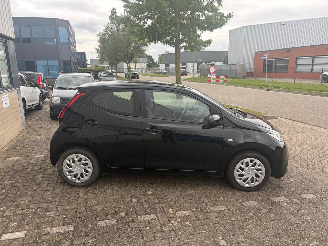Toyota Aygo - 1.0 VVT-i x-play 1.0 VVT-i x-play - AutoWereld.nl
