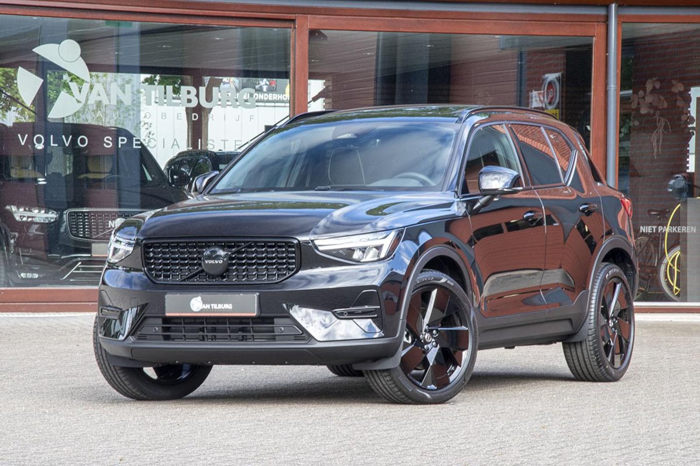 Volvo XC40 - 2.0 B4 Plus Black Edition 2.0 B4 PLUS BLACK EDITION - AutoWereld.nl