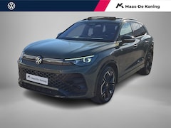 Volkswagen Tiguan - 1.5eHybrid 200kW/272PK R-Line Black Style · Panoramadak · Leder · Harman Kardon · Trekhaak