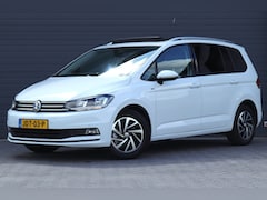 Volkswagen Touran - 1.5 TSI 7 persoons / DSG automaat / Pano / Carplay