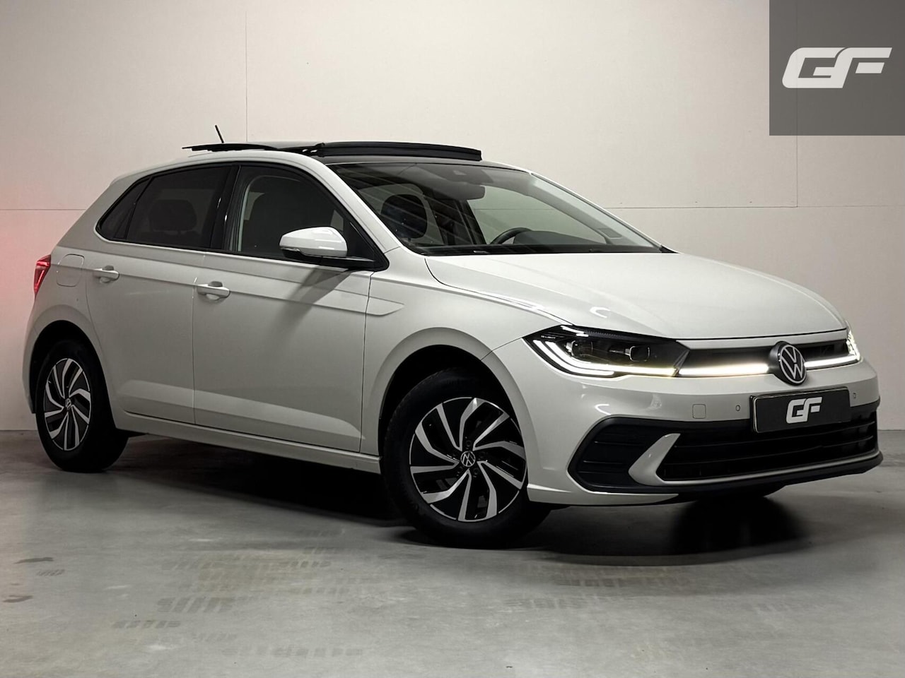 Volkswagen Polo - 1.0 TSI Design Pano Virtual Carplay ACC NAP - AutoWereld.nl