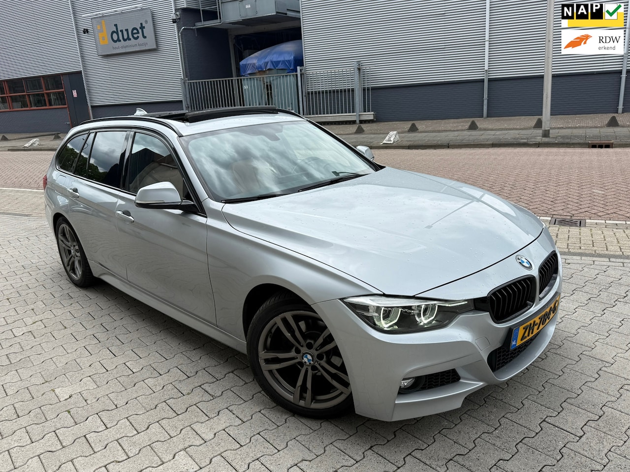 BMW 3-serie Touring - 318i M Sport Corporate Lease PANO AUTOMAAT LEER NAVI Stoelverwarming - AutoWereld.nl