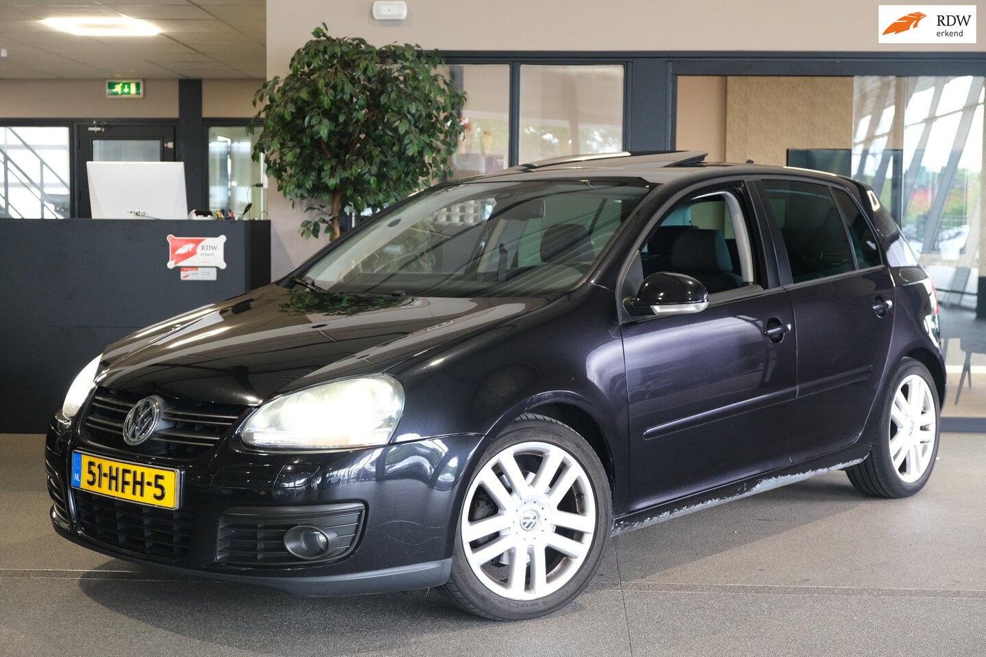 Volkswagen Golf - 1.4 TSI GT Sport DSG Navi Pano - AutoWereld.nl