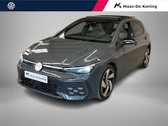 Volkswagen Golf - 1.5eHybrid 200kW/272PK GTE · Panoramadak · Leder · Apple/Android Car Play · Trekhaak · Gar