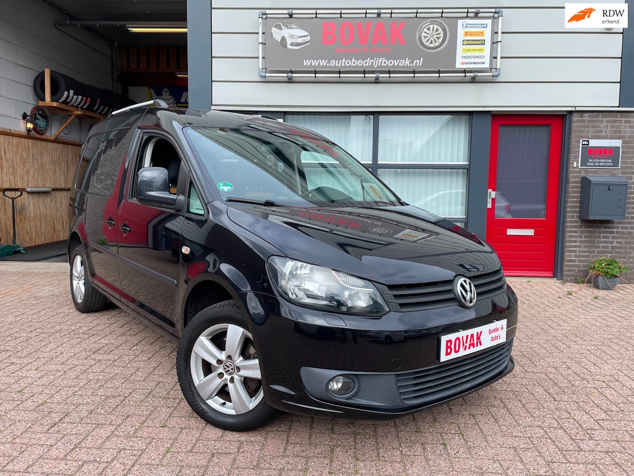 Volkswagen Caddy - 1.2 TSI Highline Black edition - AutoWereld.nl