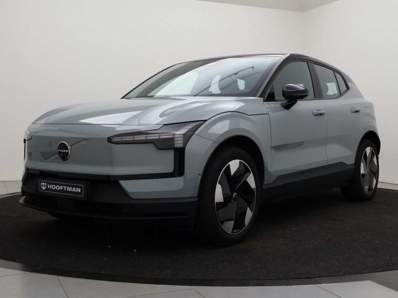 Volvo EX30 - EXTENDED RANGE ULTRA 19INCH PANORAMADAK HARMAN KARDON 360GR CAM - AutoWereld.nl