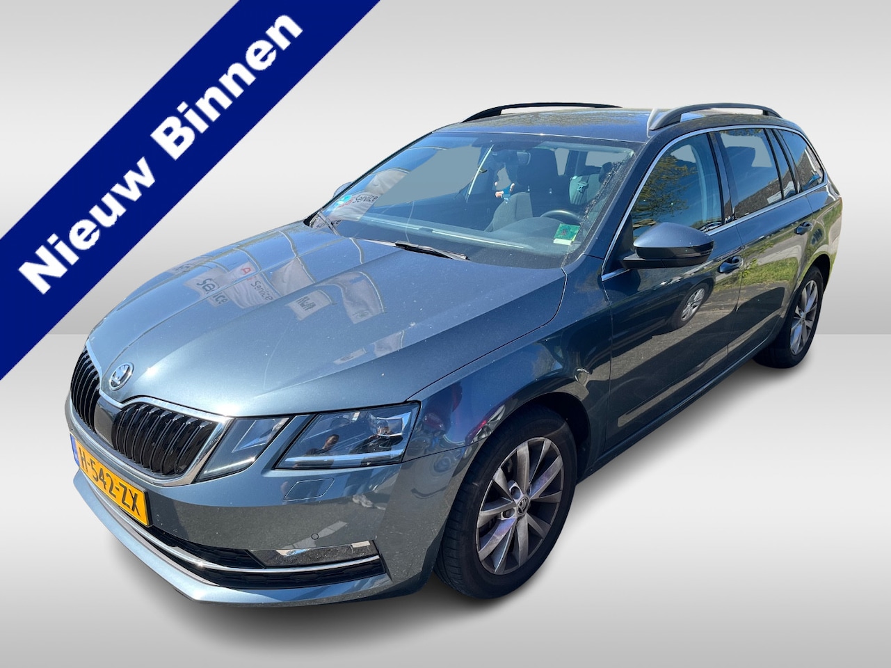Skoda Octavia Combi - 1.5 TSI Greentech Style / Full Led / Stoelverwarming / Navigatie / Carplay - AutoWereld.nl