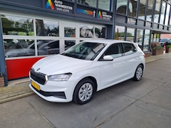 Skoda Fabia - 1.0 TSI 95pk Ambition Led DAB Carplay All-in prijs + 12 mnd garantie