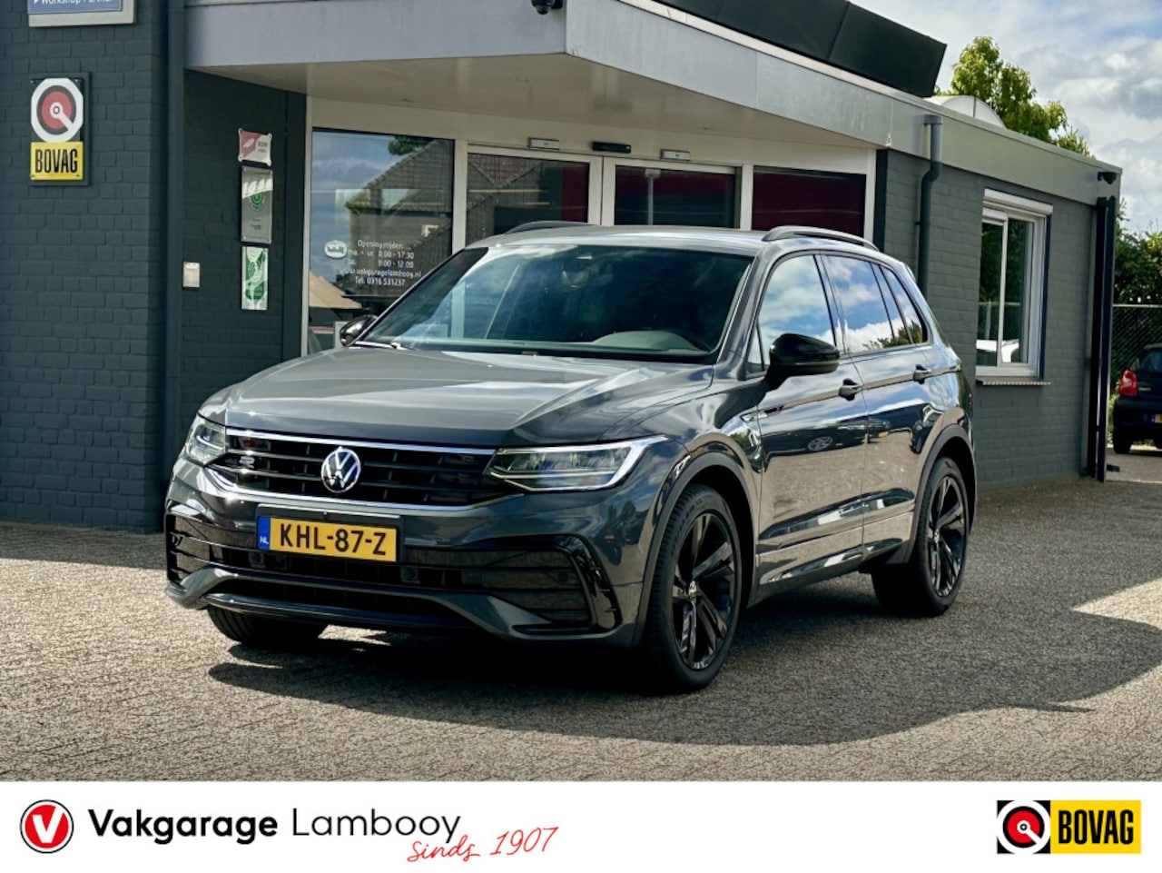 Volkswagen Tiguan - 1.5 TSI R-Line Business+ Trekhaak Carplay Camera - AutoWereld.nl