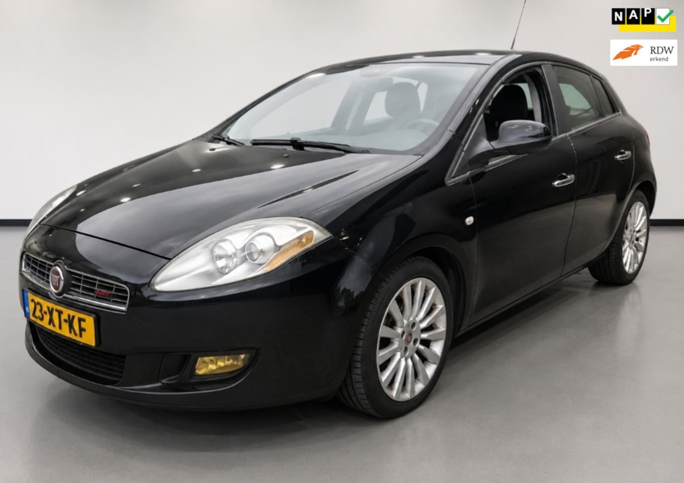 Fiat Bravo - 1.4 T-Jet Emotion Clima Velgen Cruise - AutoWereld.nl