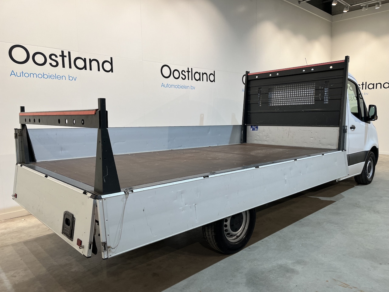 Mercedes-Benz Sprinter - 315 CDI L3 RWD Open Laadbak / Euro 6 / Airco / MBUX / CarPlay / Navigatie / 3-Zits / 82.00 - AutoWereld.nl