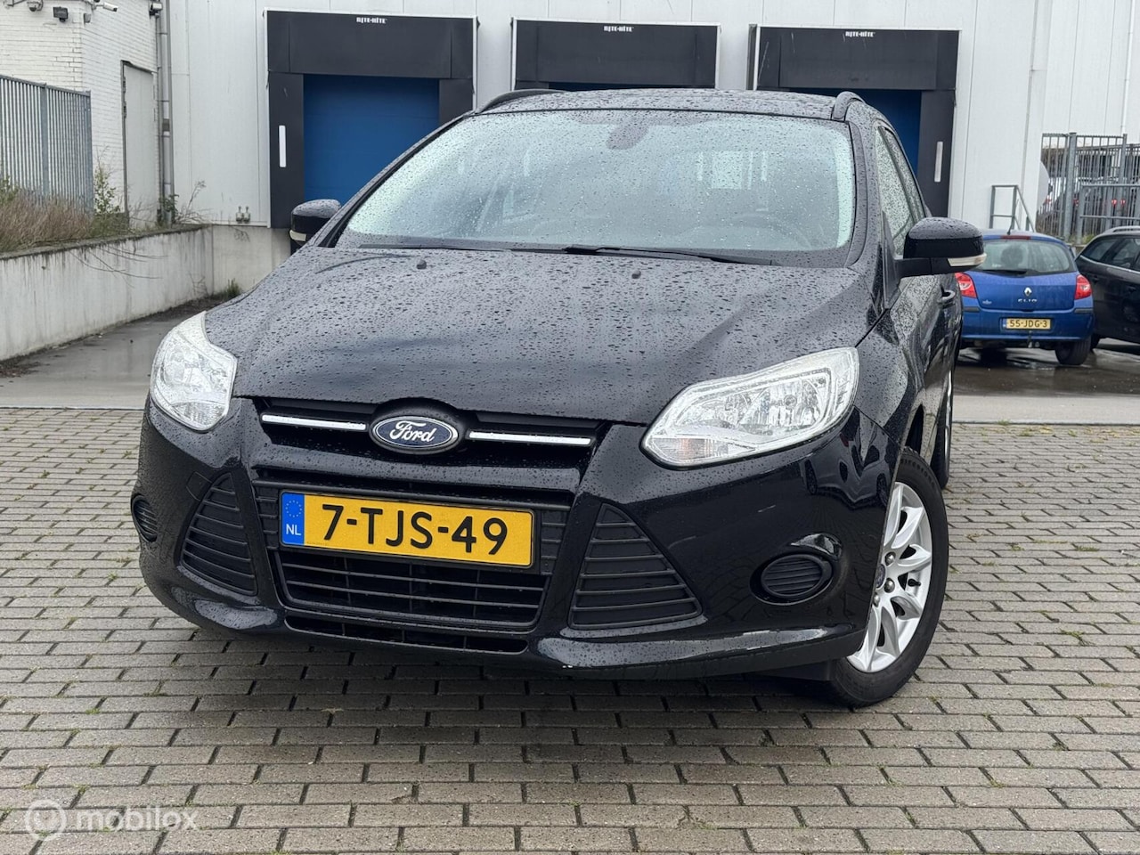 Ford Focus Wagon - 1.0 EcoBoost Leer Navi Nieuwe Cilinderkop - AutoWereld.nl