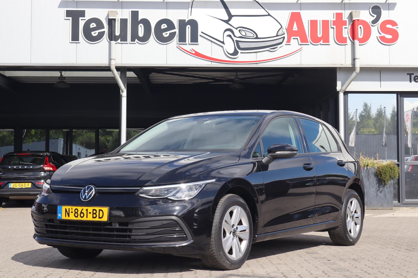 Volkswagen Golf - 1.0 TSI Life | Navigatiepakket | Stuur en stoelverwarming | Virtual cockpit - AutoWereld.nl