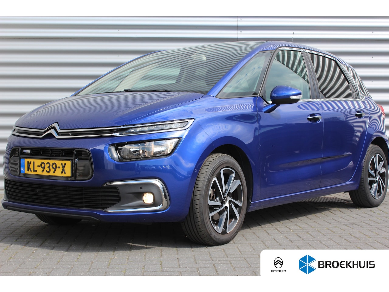Citroën C4 Picasso - 1.2 PURETECH 130PK SHINE AUTOMAAT / NAVI / CLIMA / LED / PDC / 17" LMV / CAMERA / KEYLESS - AutoWereld.nl