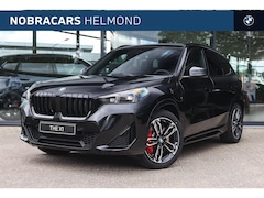 BMW X1 - xDrive25e M Sport Automaat / Panoramadak / Sportstoelen / Achteruitrijcamera / Adaptieve L