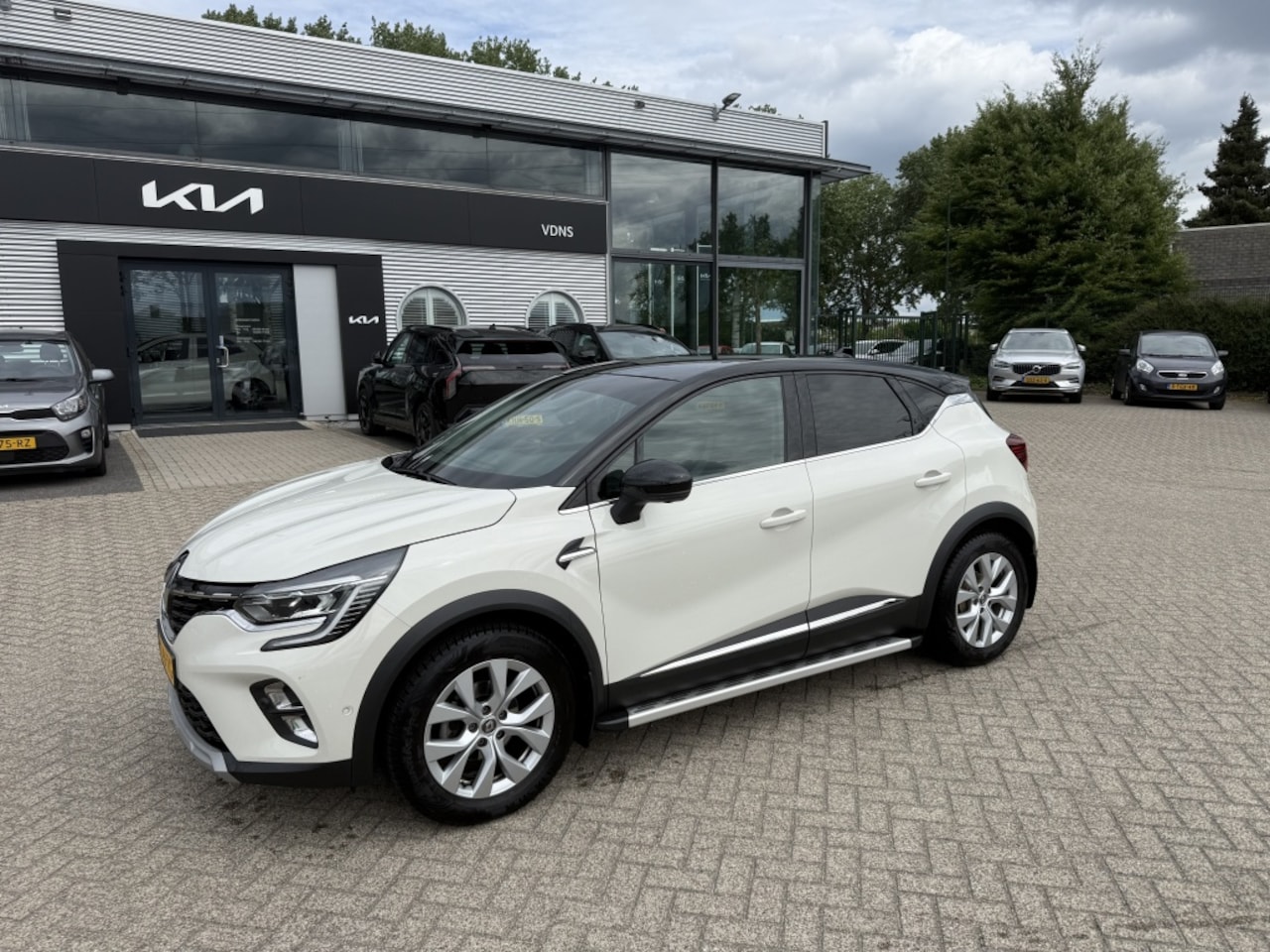 Renault Captur - 1.0 TCe Intens - NAVI - TREKHAAK - ZEER COMPLEET!! - AutoWereld.nl