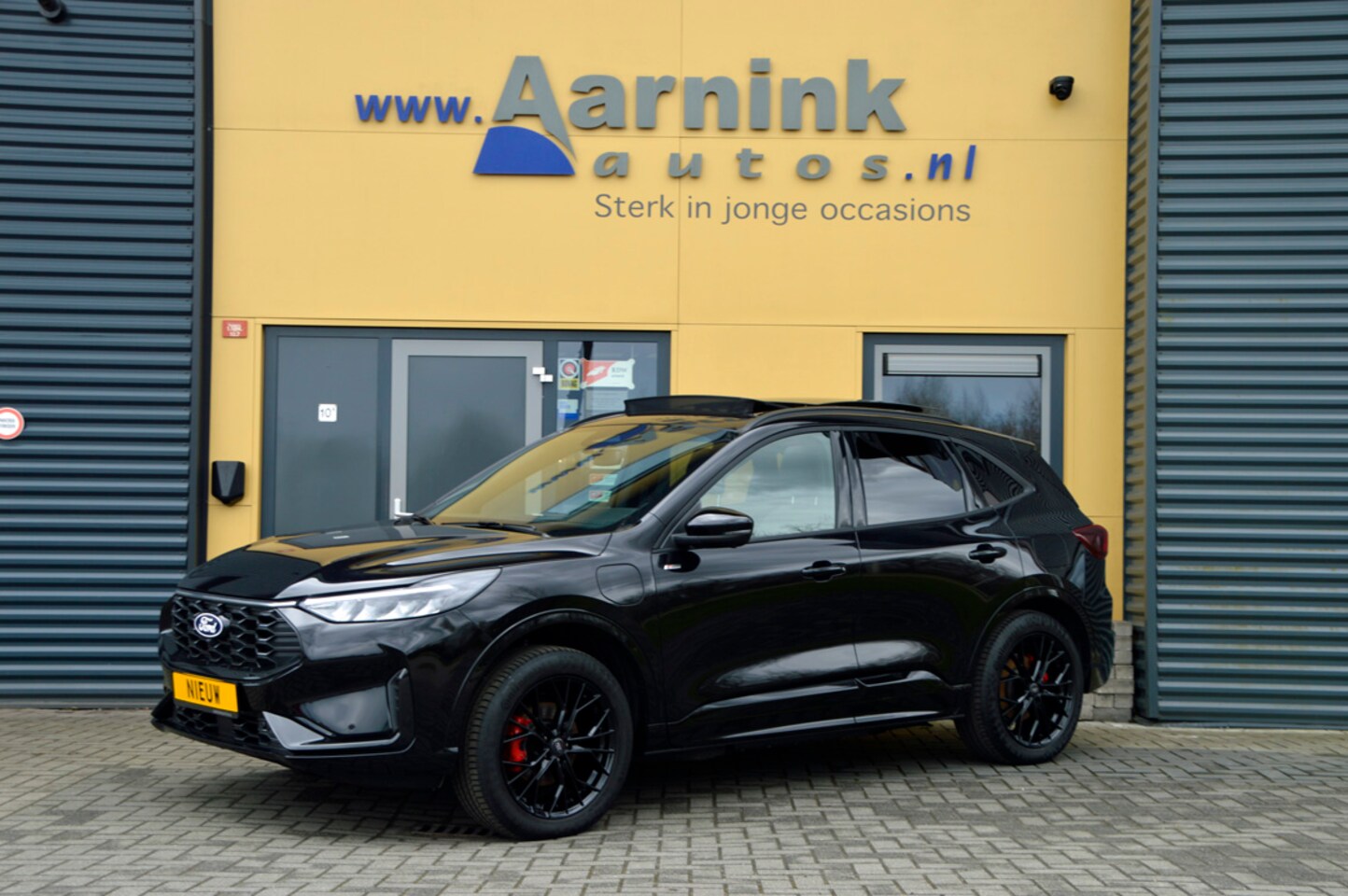 Ford Kuga - 2.5 PHEV ST-Line X 2.5 Phev ST-line X 243 pk, Black pack, Driverpack, Winterpack, Trekhaak, B&o Sound, 360 ca - AutoWereld.nl