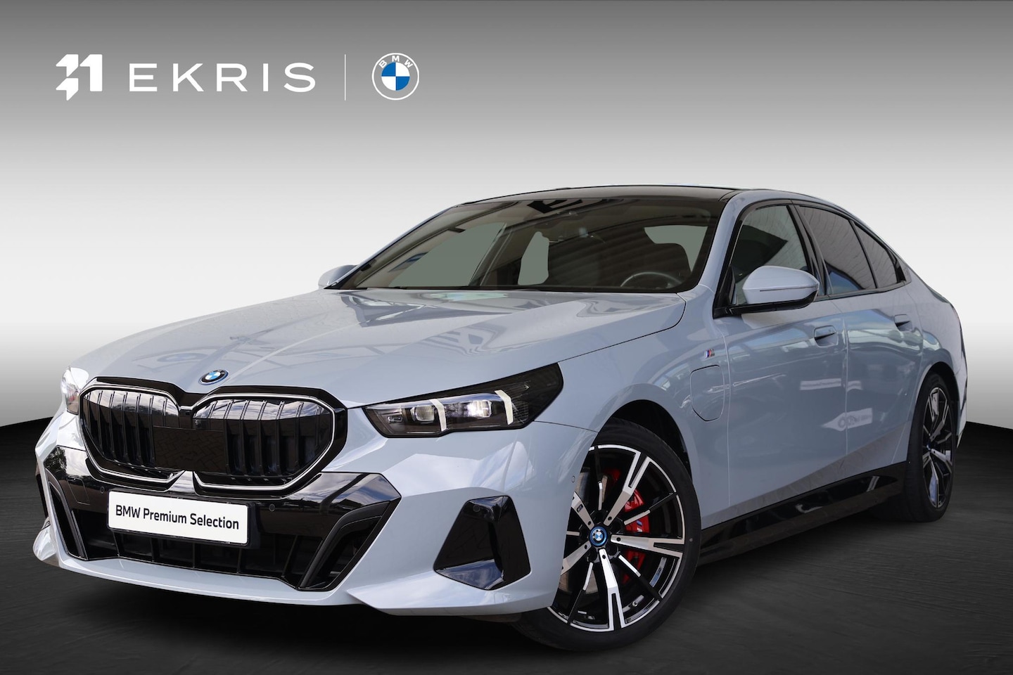 BMW 5-serie - 550e xDrive | M Sport Pro | Driving Assistant Professional | Bowers & Wilkins | Trekhaak | - AutoWereld.nl