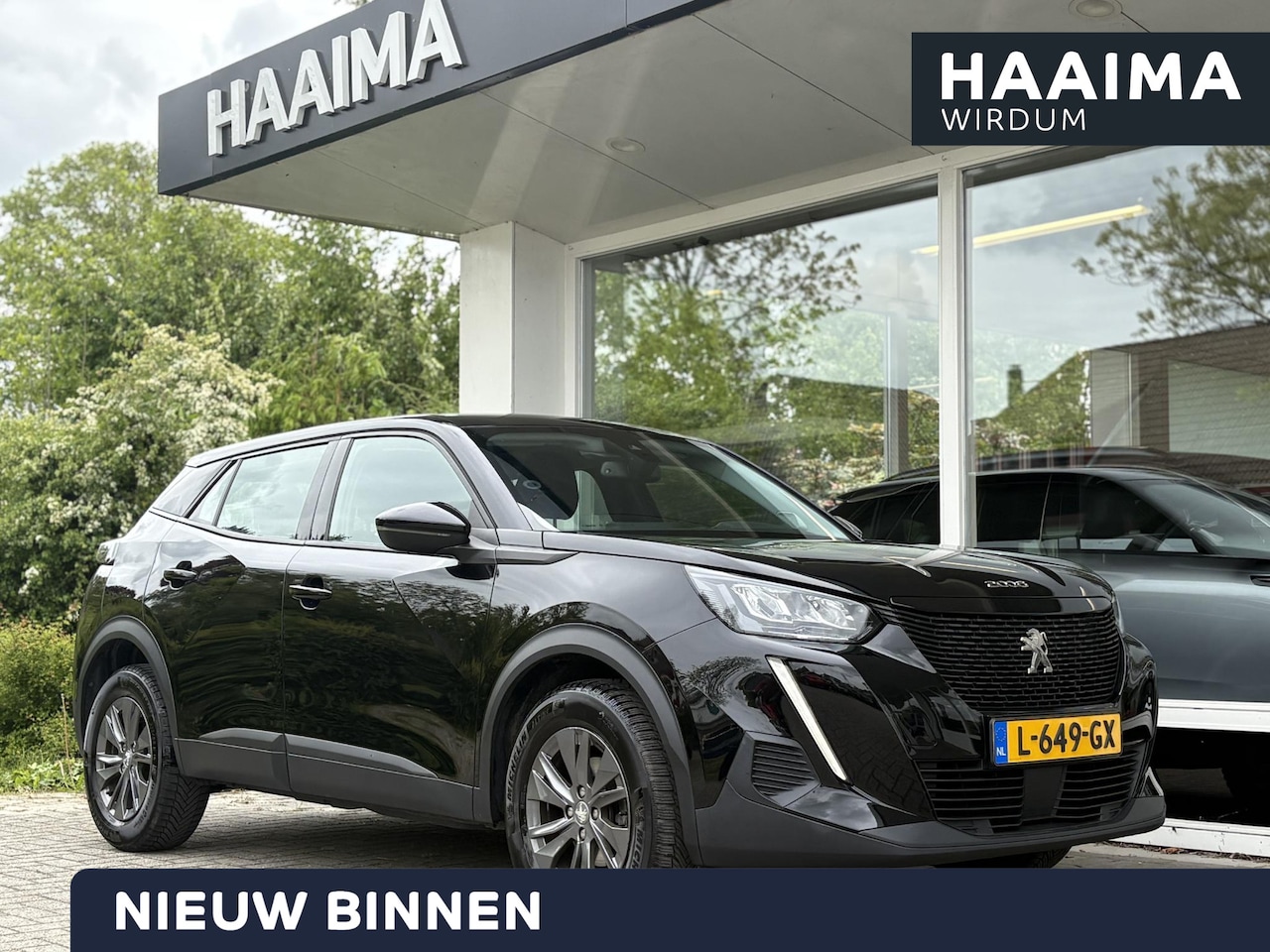 Peugeot 2008 - 1.2T 100pk Active Pack | Afneembare trekhaak | Navigatie | Parkeersensoren | Lichtmetalen - AutoWereld.nl