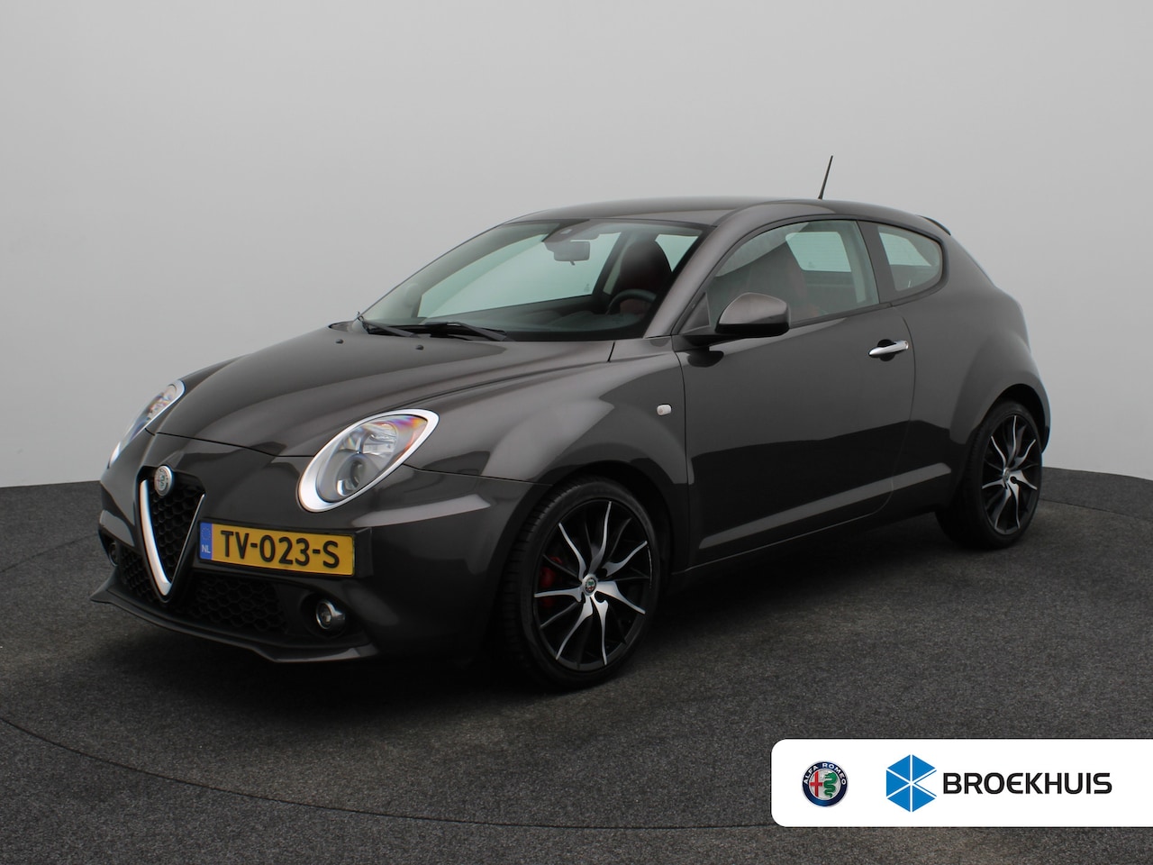 Alfa Romeo MiTo - 0.9 TwinAir ECO Super | Adaptive Cruise Control | Airco | Navigatie | Parkeersensoren acht - AutoWereld.nl