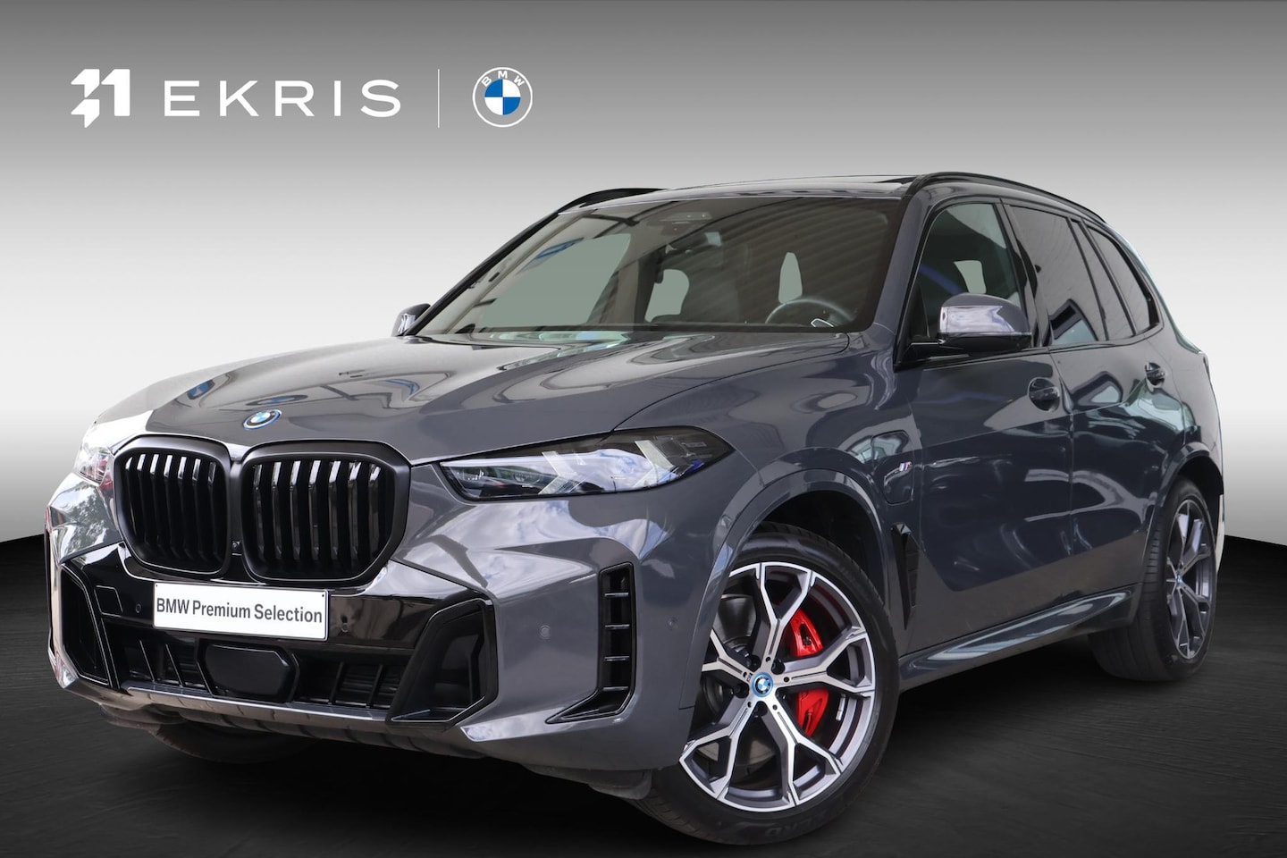 BMW X5 - xDrive50e | M Sportpakket Pro | Skylounge Panorama Dak | Driving Assistant Professional | - AutoWereld.nl
